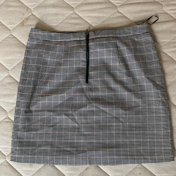 Vero Moda Skirt - Picture 2 of 3